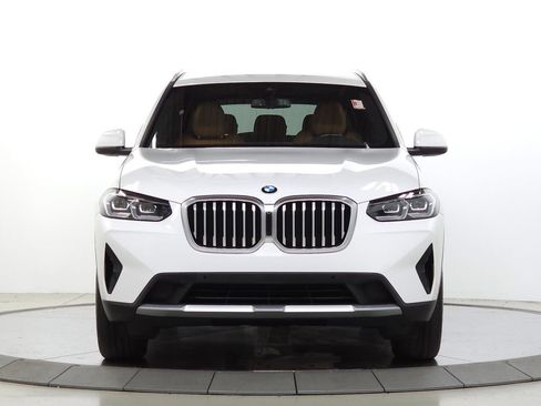 Used 2024 BMW X3 xDrive30i AWD/4WD image 2