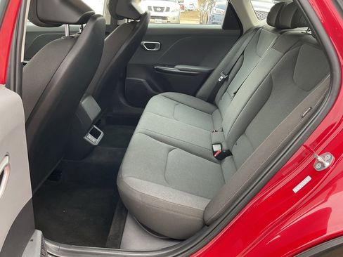 Used 2025 Kia K4 LXS image 15