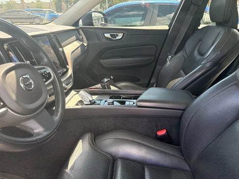 Used 2022 Volvo XC60 B5 Inscription w/ Advanced Package FWD image 15