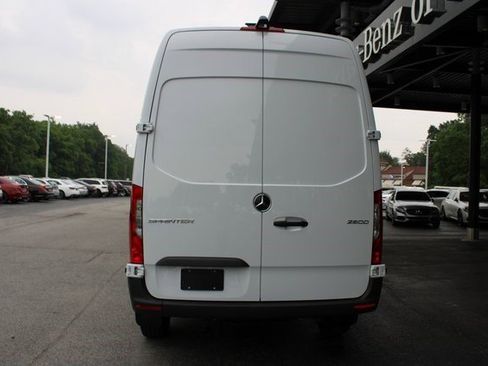 New 2025 Mercedes-Benz Sprinter 2500 image 16