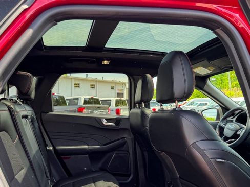 Used 2023 Ford Escape ST-Line w/ Tech Pack #1 AWD/4WD image 14