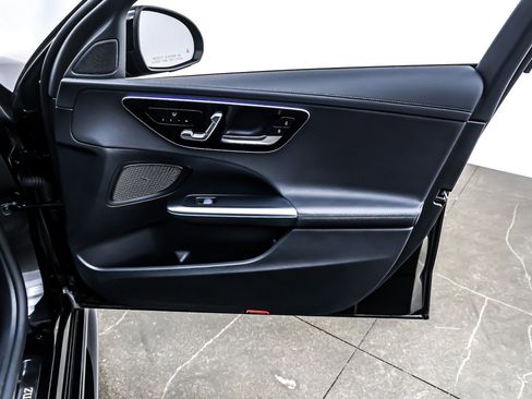 Used 2023 Mercedes-Benz C 300 Sedan image 25