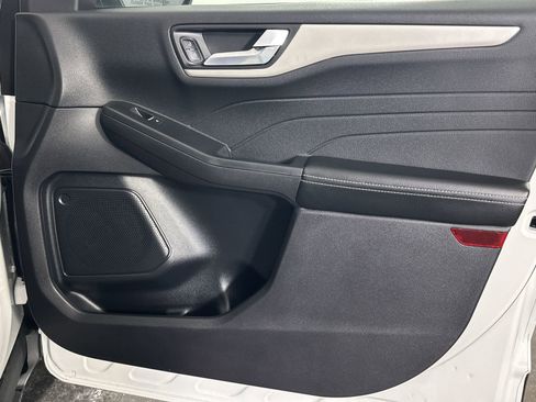 Used 2022 Ford Escape SEL image 35