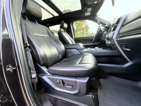 Used 2021 Ford Expedition Max XLT AWD/4WD image 18