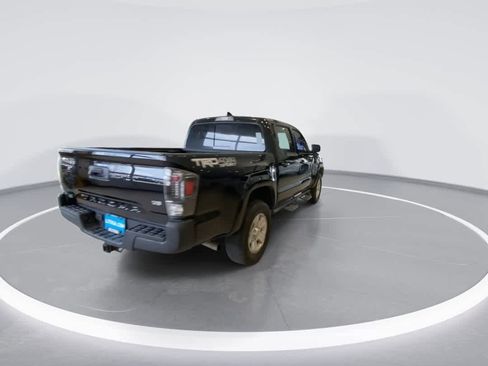 Used 2019 Toyota Tacoma TRD Sport image 8