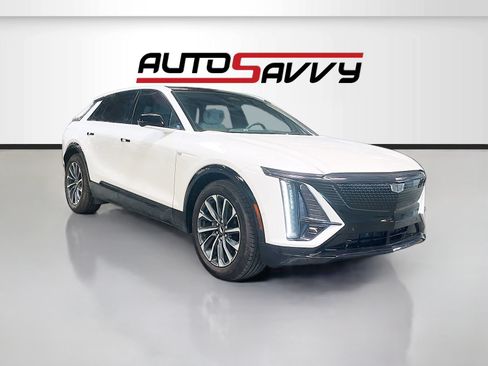 Used 2025 Cadillac Lyriq Sport w/ LPO, Floor Liner Package AWD/4WD image 1