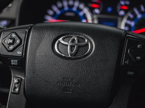 Used 2018 Toyota 4Runner TRD Pro AWD/4WD image 54