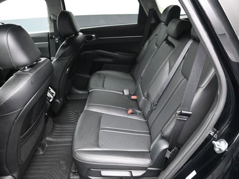 Certified 2023 Kia Sorento S image 30