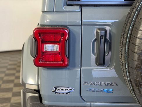 Certified 2025 Jeep Wrangler Unlimited Sahara w/ Safety Group AWD/4WD image 12