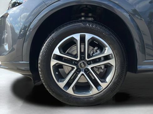 Used 2025 Audi Q5 Premium Plus w/ Premium Plus AWD/4WD image 24