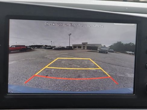 Used 2023 Hyundai Elantra SEL image 15