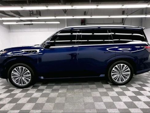 Used 2025 INFINITI QX80 Sensory image 14