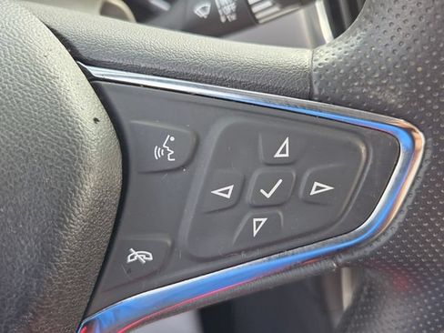 Used 2021 Chevrolet Equinox LS w/ LS Convenience Package AWD/4WD image 22