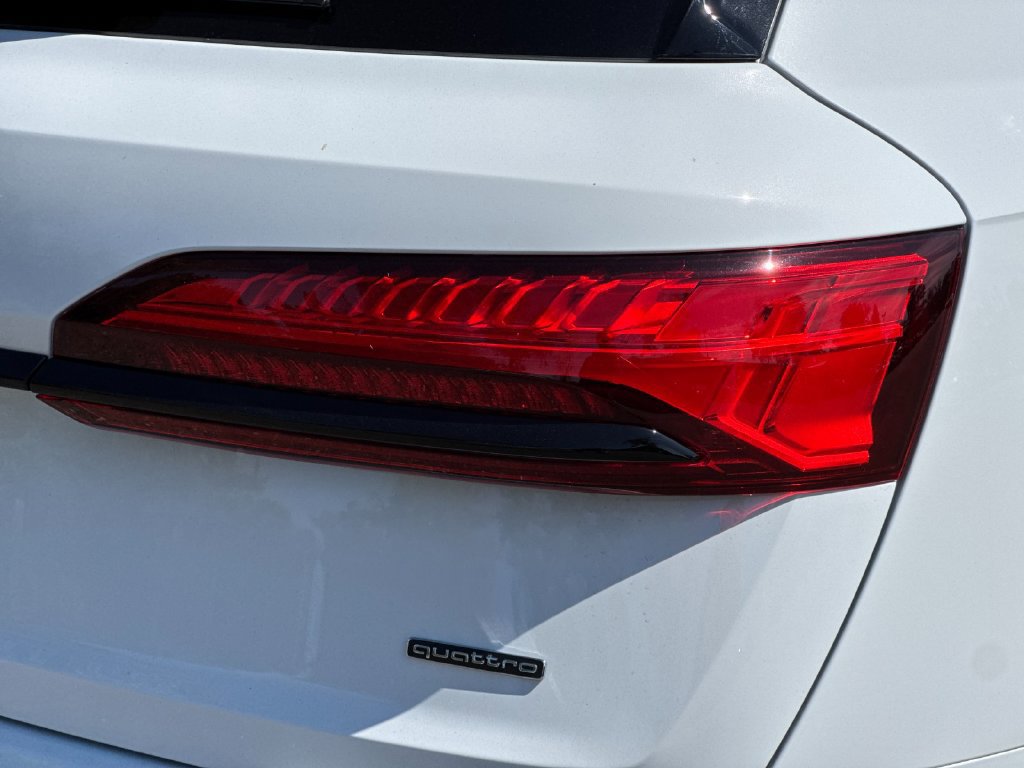 New 2026 Audi Q7 3.0T Premium Plus AWD/4WD image 29