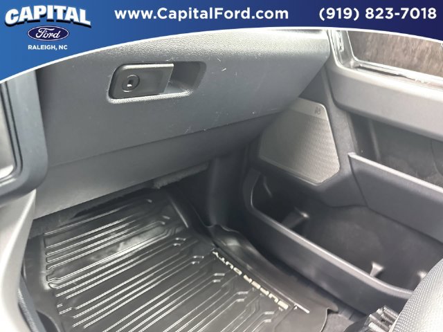 Used 2023 Ford F250 Lariat w/ Lariat Ultimate Package AWD/4WD image 28