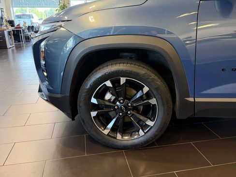 Certified 2026 Chevrolet Equinox RS w/ Safety and Technology Package AWD/4WD image 5