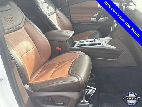 Used 2021 Ford Explorer King Ranch w/ Premium Technology Package image 36