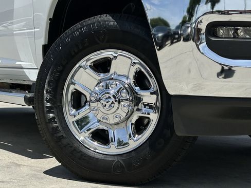 Used 2025 RAM 2500 Tradesman w/ Chrome Appearance Group AWD/4WD image 11