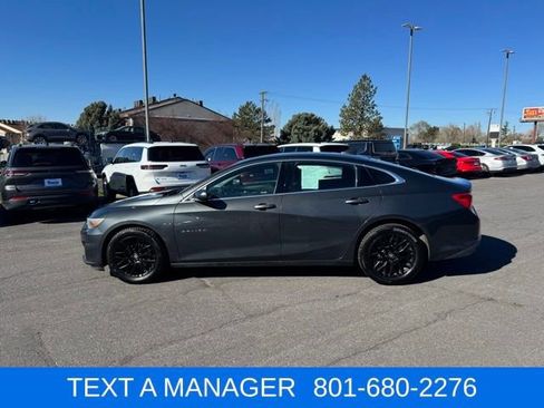 Used 2018 Chevrolet Malibu LT FWD image 6