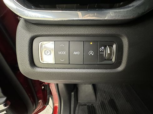 Used 2026 GMC Acadia Elevation w/ Black Edition AWD/4WD image 24