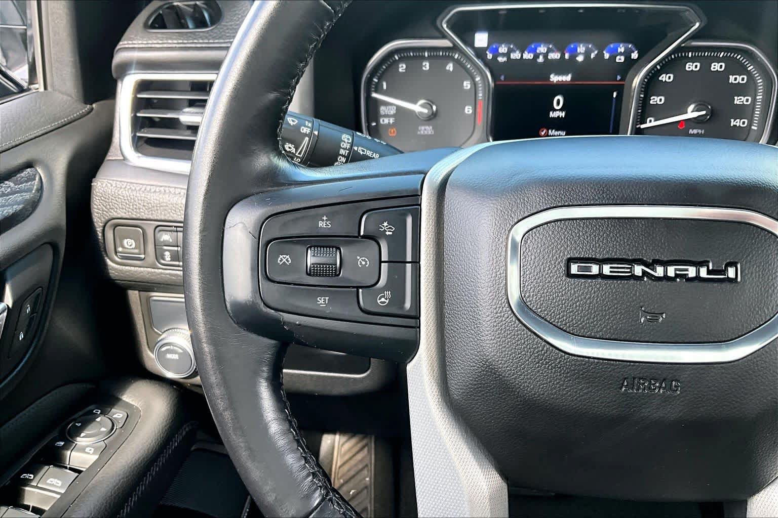 Used 2021 GMC Yukon Denali RWD image 24