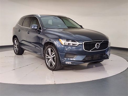 Used 2020 Volvo XC60 T5 Momentum w/ Protection Package Premier image 7
