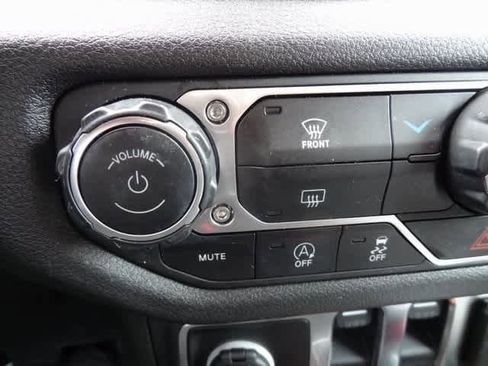 Used 2024 Jeep Wrangler Sport S image 29