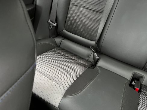 Used 2025 Chevrolet Trax LT image 39