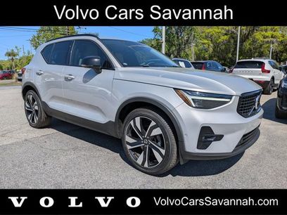 Certified 2023 Volvo XC40 B5 Ultimate w/ Climate Package