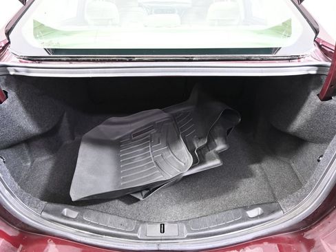 Used 2017 Ford Fusion SE w/ Fusion SE Technology Package FWD image 17