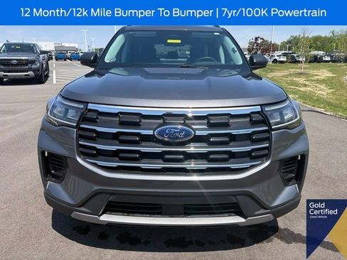 Used 2025 Ford Explorer Active RWD image 4