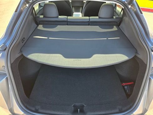 Used 2026 Tesla Model Y 2WD image 13