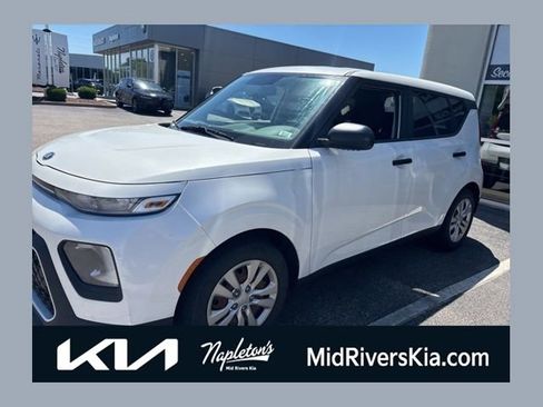 Used 2020 Kia Soul FWD image 1