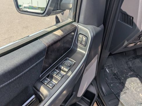 Used 2022 Ford F150 Lariat AWD/4WD image 13