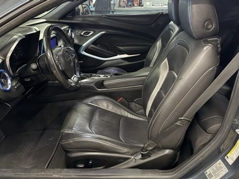 Used 2019 Chevrolet Camaro LT image 12