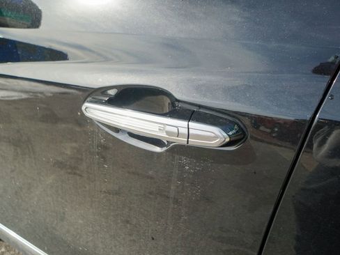 Used 2020 Cadillac XT5 Premium Luxury w/ LPO, Floor Liner Package image 8