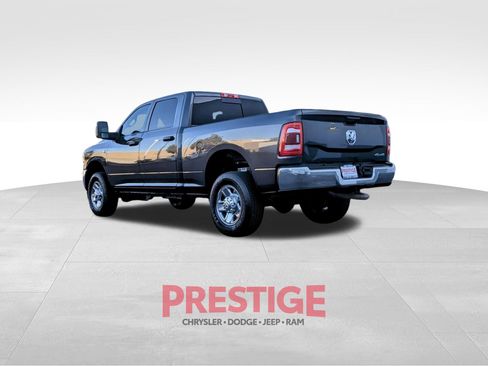 Used 2024 RAM 2500 Tradesman w/ Chrome Appearance Group image 14