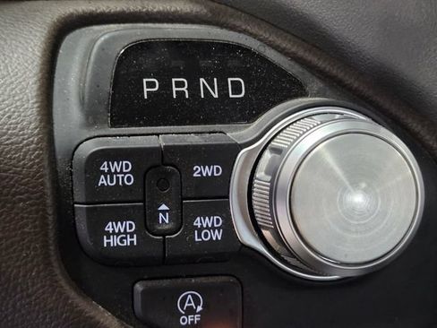Used 2025 RAM 1500 Laramie AWD/4WD image 9