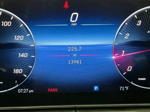 Used 2024 Mercedes-Benz C 300 C 300 image 16