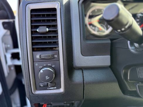 Used 2016 RAM 1500 Express image 11