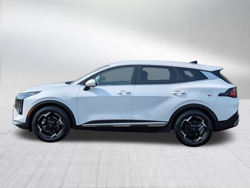 Certified 2026 Kia Sportage EX FWD image 4