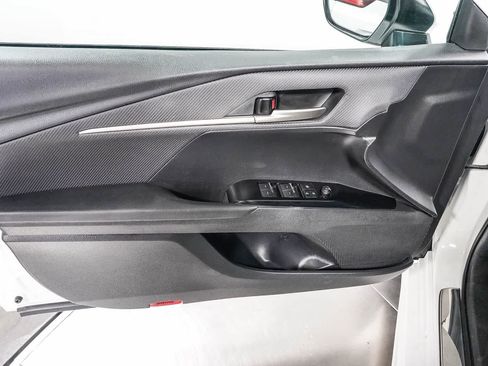 Used 2025 Toyota Camry SE FWD image 20