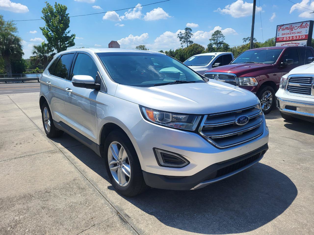 Used 2017 Ford Edge SEL AWD/4WD image 2