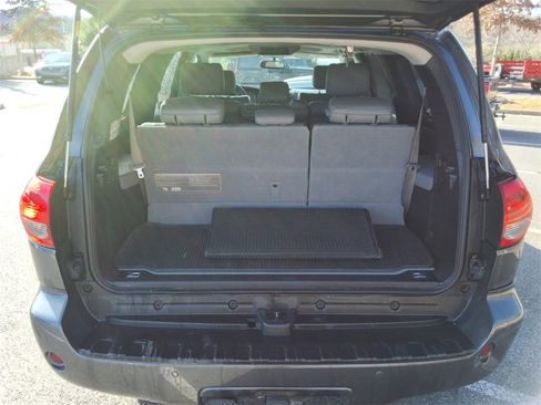 Used 2015 Toyota Sequoia Limited image 10