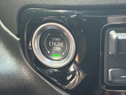 Used 2025 Chevrolet Silverado 1500 High Country AWD/4WD image 22