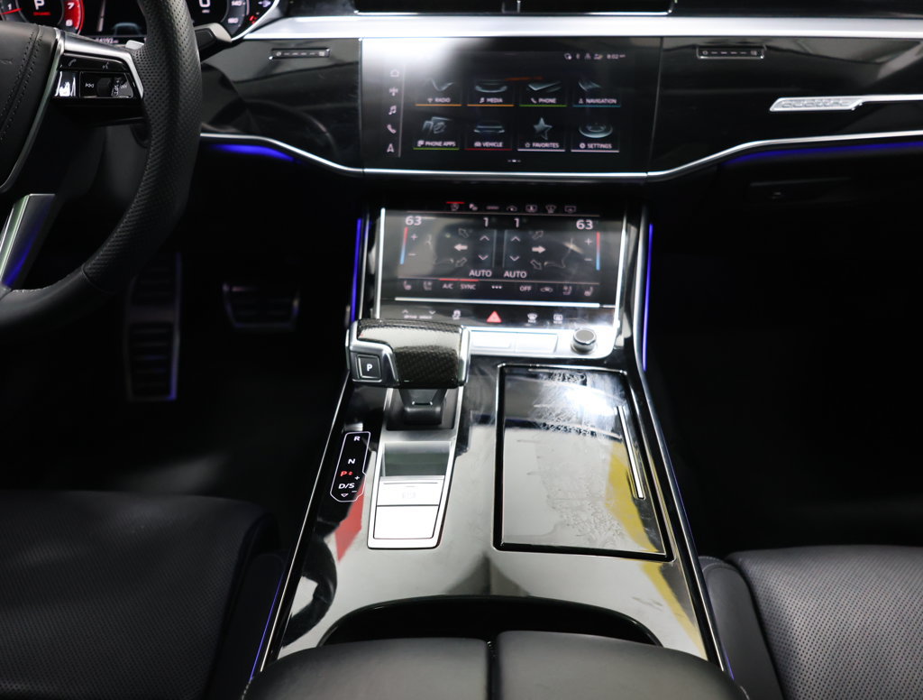 Used 2023 Audi S8 w/ S8 Comfort Plus Package AWD/4WD image 20