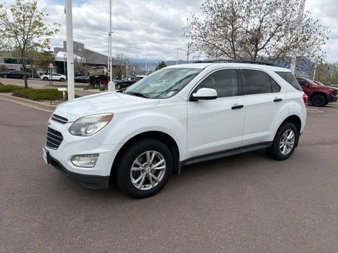 Used 2017 Chevrolet Equinox LT w/ Convenience Package AWD/4WD image 3