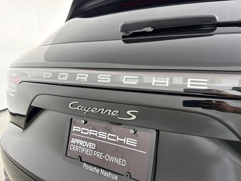 Certified 2023 Porsche Cayenne S Platinum w/ Premium Package Plus AWD/4WD image 19