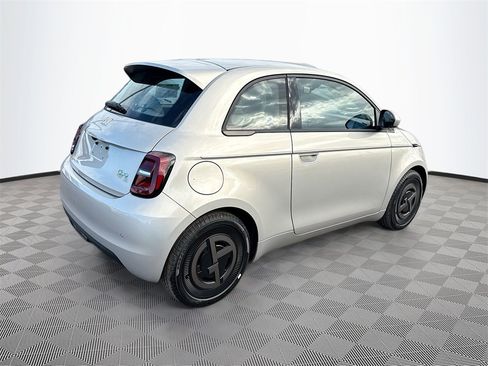 New 2025 FIAT 500 e image 5