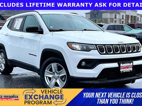 Used 2022 Jeep Compass Latitude w/ Sun and Sound Group FWD image 1